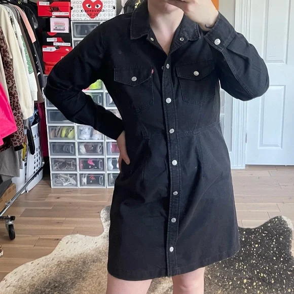 Levi’s dress - Picture 2 of 6